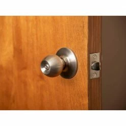 Global Door Controls GLC Series Brushed Chrome Grade 3 Commercial/Residential Privacy Door Knob with Lock -Global Door Controls Shop global door controls privacy door knobs glc 5140b 626 1f 1000