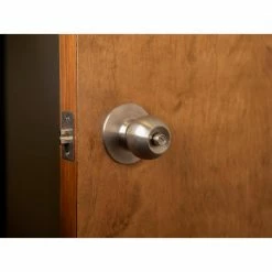 Global Door Controls GLC Series Brushed Chrome Grade 3 Commercial/Residential Privacy Door Knob with Lock -Global Door Controls Shop global door controls privacy door knobs glc 5140b 626 44 1000